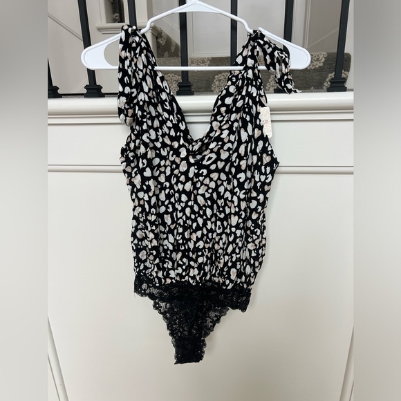 NWT Free People Intimately Bare it All Black Animal Print Bodysuit in size XS - Picture 3 of 7